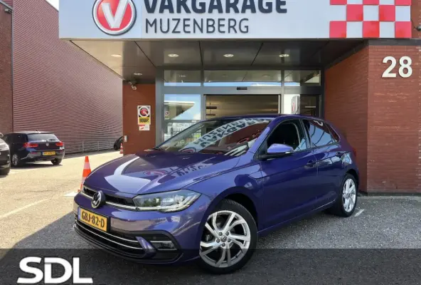 1.0 TSI R-Line Business // NAVI // CAMERA // ADAPTIVE CRUISE // DIGITAAL COCKPIT // STOELV