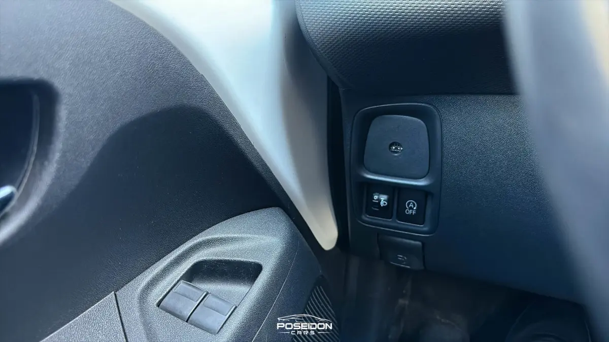 1.0 VTi Feel ORIG NL | NAP | A.CAMERA | | CRUISE | AIRCO | ANDROID | NETJES