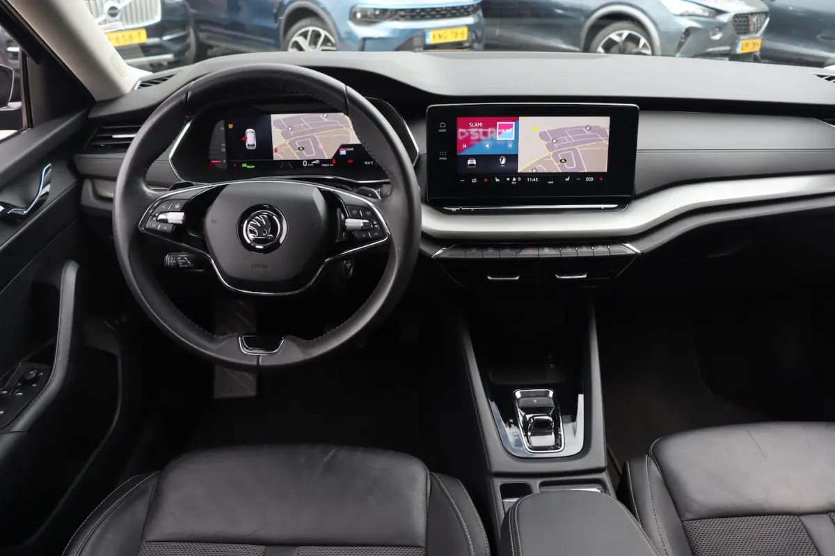 1.4 TSI iV PHEV Business Edition | ACC | 18 Inch | LED |