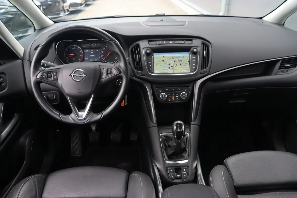 1.4 Turbo Edition 7p. | Pano | Leder | Camera |