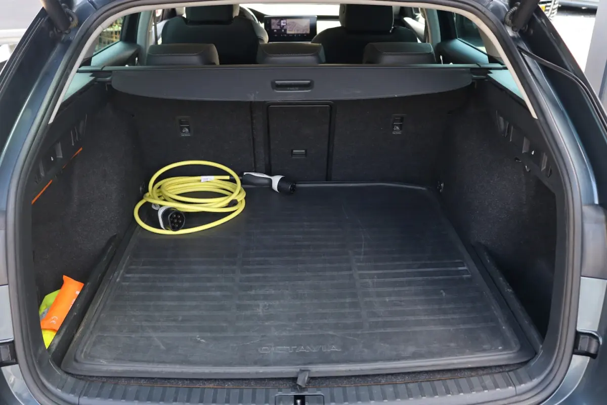 1.4 TSI iV PHEV Business Edition | ACC | Camera | 18 Inch |