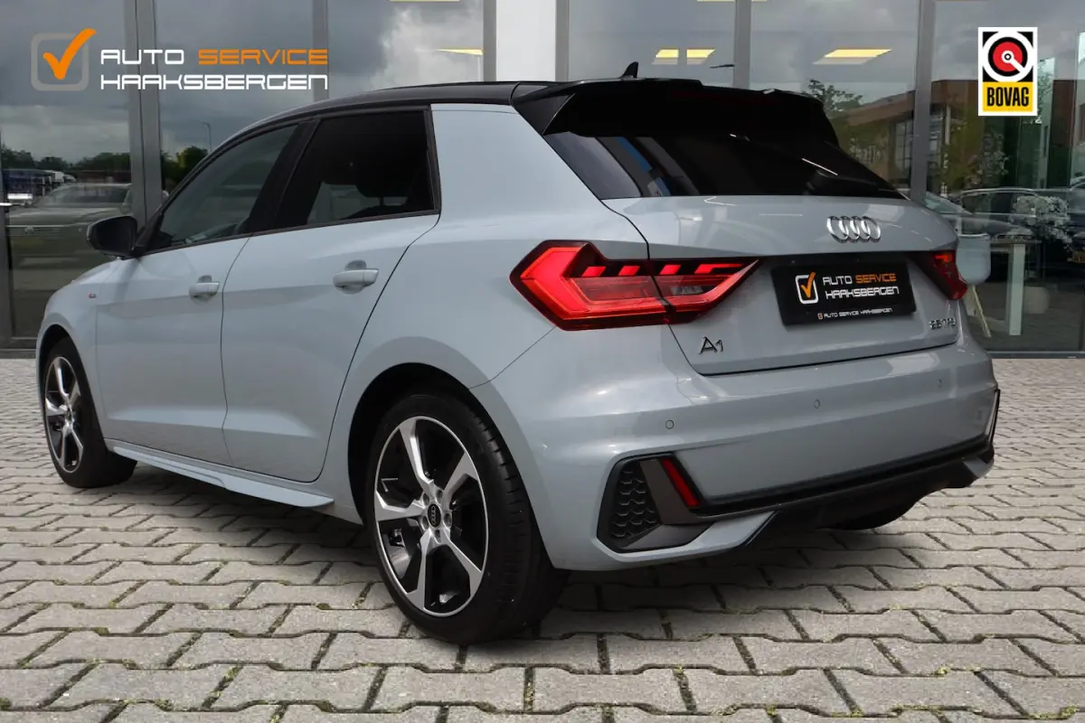 25 TFSI S-Line | LED | Camera | 17 Inch |