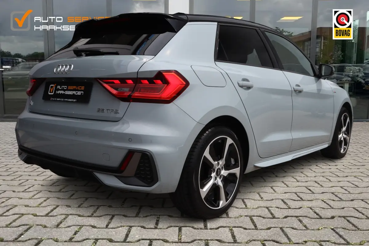 25 TFSI S-Line | LED | Camera | 17 Inch |