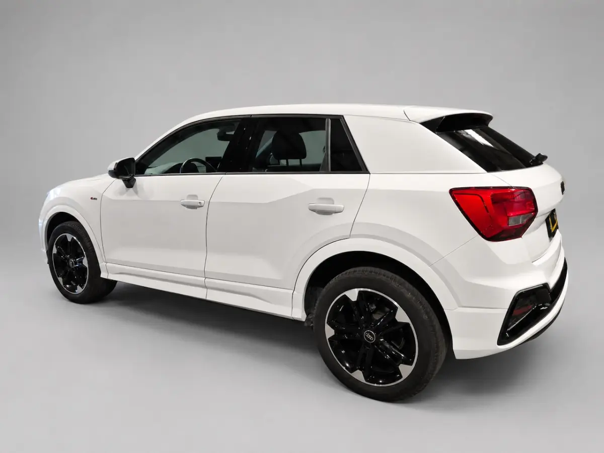 30 TFSI S-Line - Leder - Stoelverwarming - Navi - Camera - CarPlay - Cruise - 10 dkm