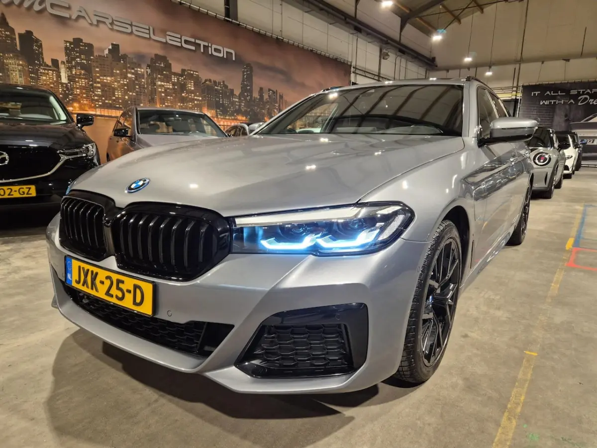 530e Business Edition Plus M-Sport - Panoramadak - Leder - LED - Stoel en Stuurverw - Incl