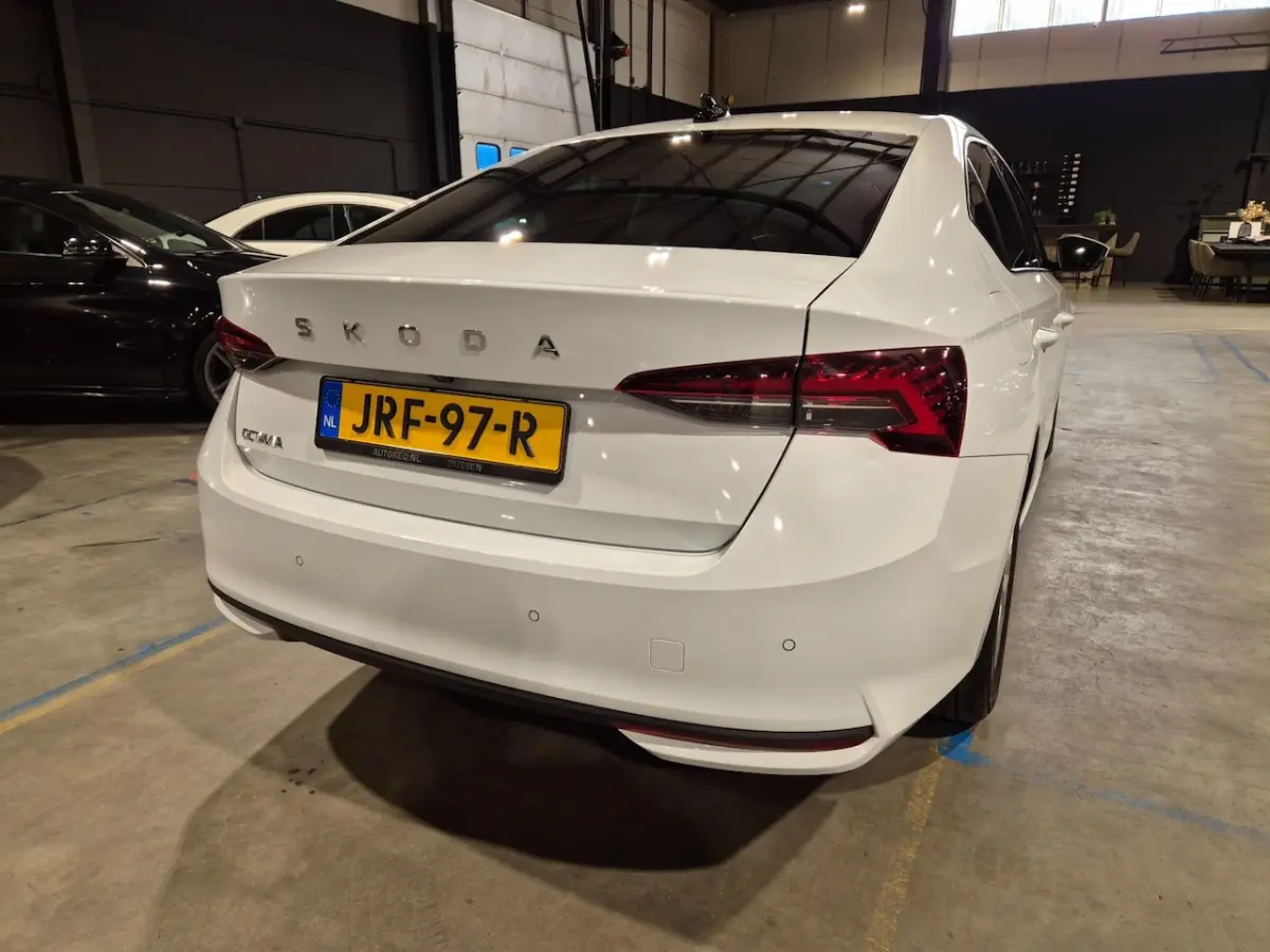 1.5 TSI MHEV Business - Navi - CarPlay - Camera - Adapt Cr - Climate - Stoelverw - Keyless