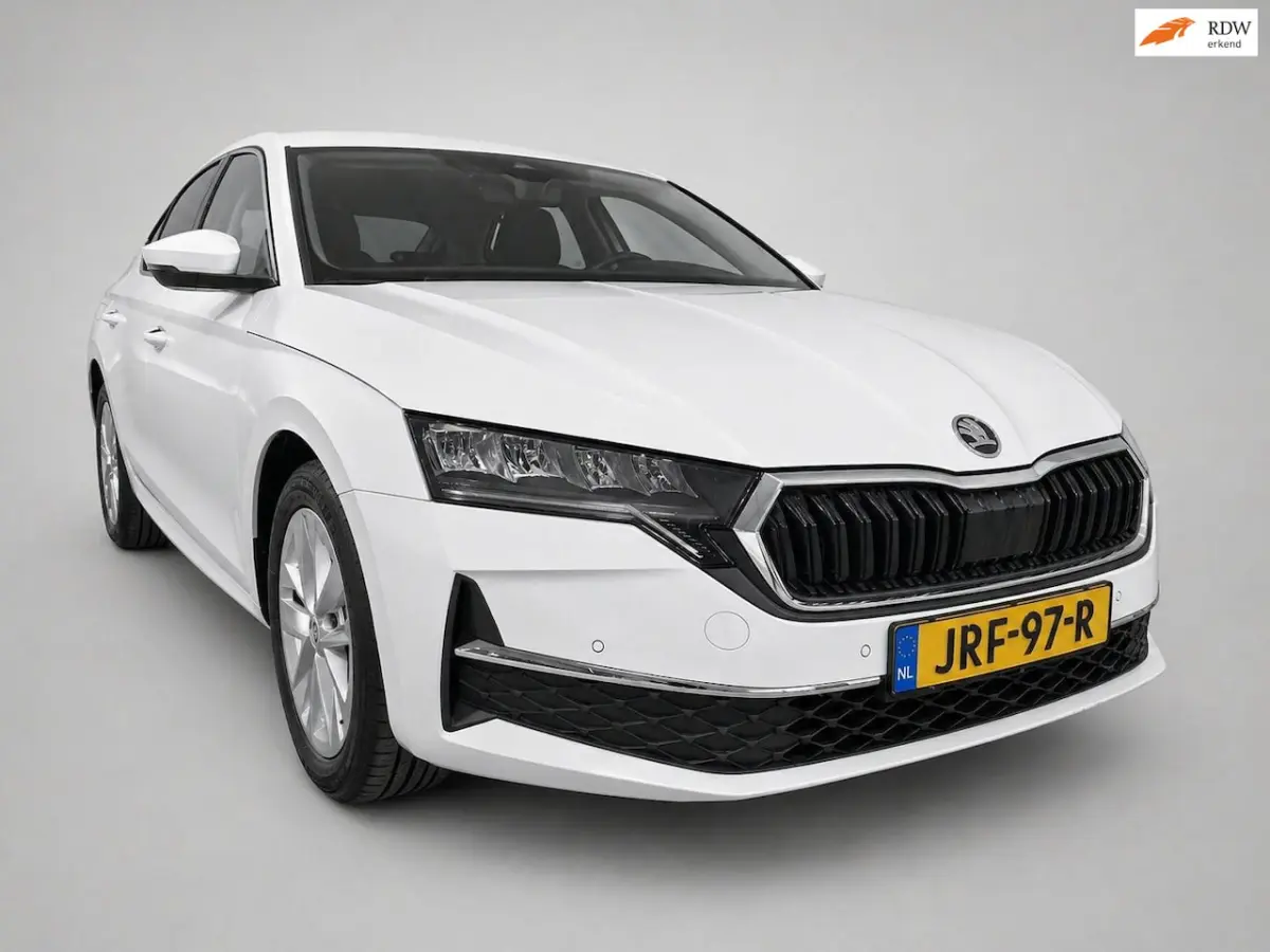 1.5 TSI MHEV Business - Navi - CarPlay - Camera - Adapt Cr - Climate - Stoelverw - Keyless