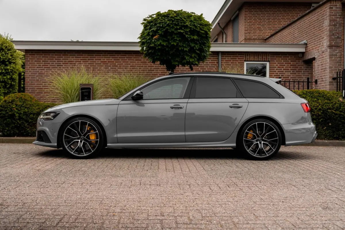 Avant 4.0 TFSI Quattro Performance Pro Line Plus Keramisch Pano Carbon B&O 360 Camera 21''