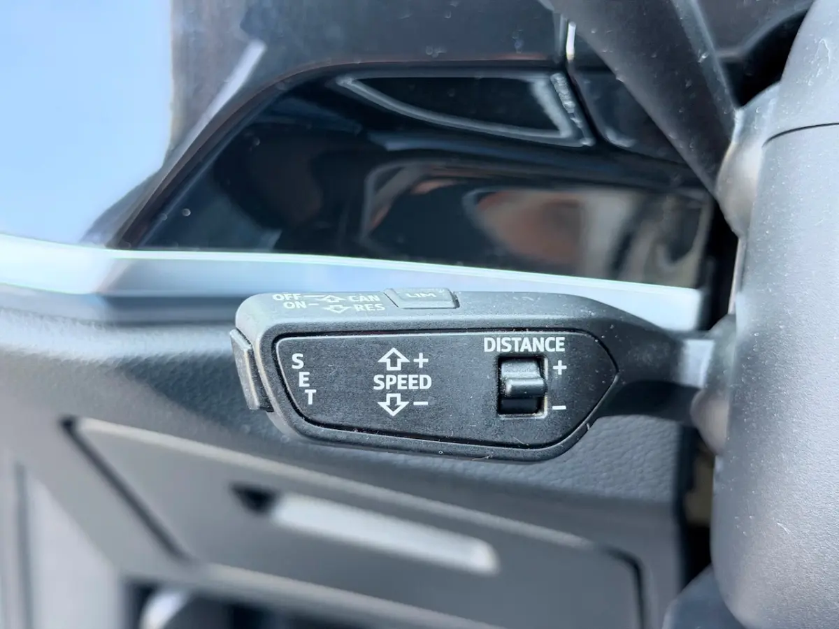 35 TFSI Pro Line AppleCarPlay/Blindspot/Matrix