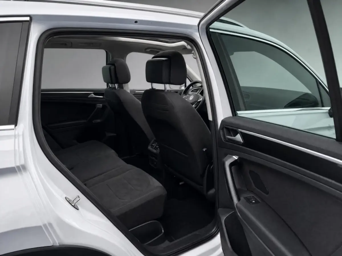 1.4 TSI eHy R-Line Business+ | Panodak | Adap. Cruise | Camera |
