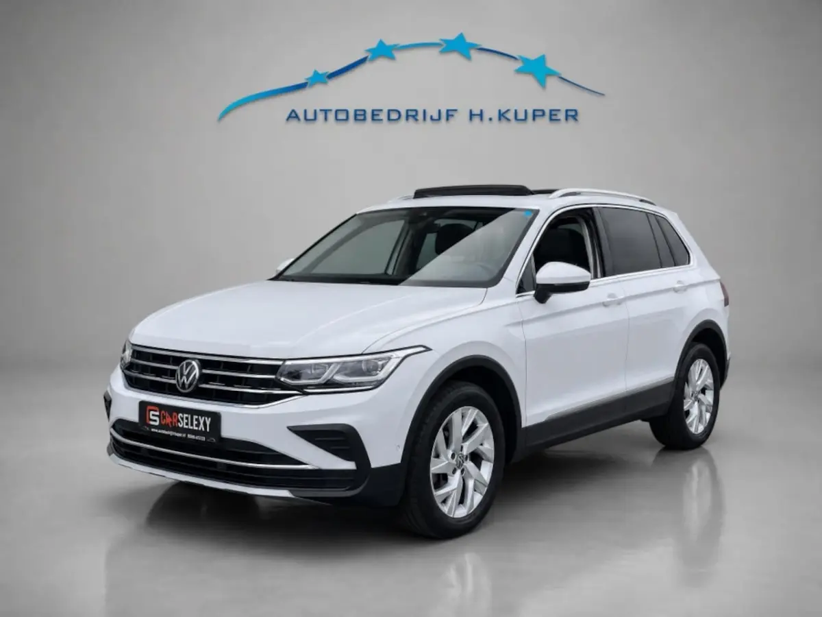 1.4 TSI eHy R-Line Business+ | Panodak | Adap. Cruise | Camera |