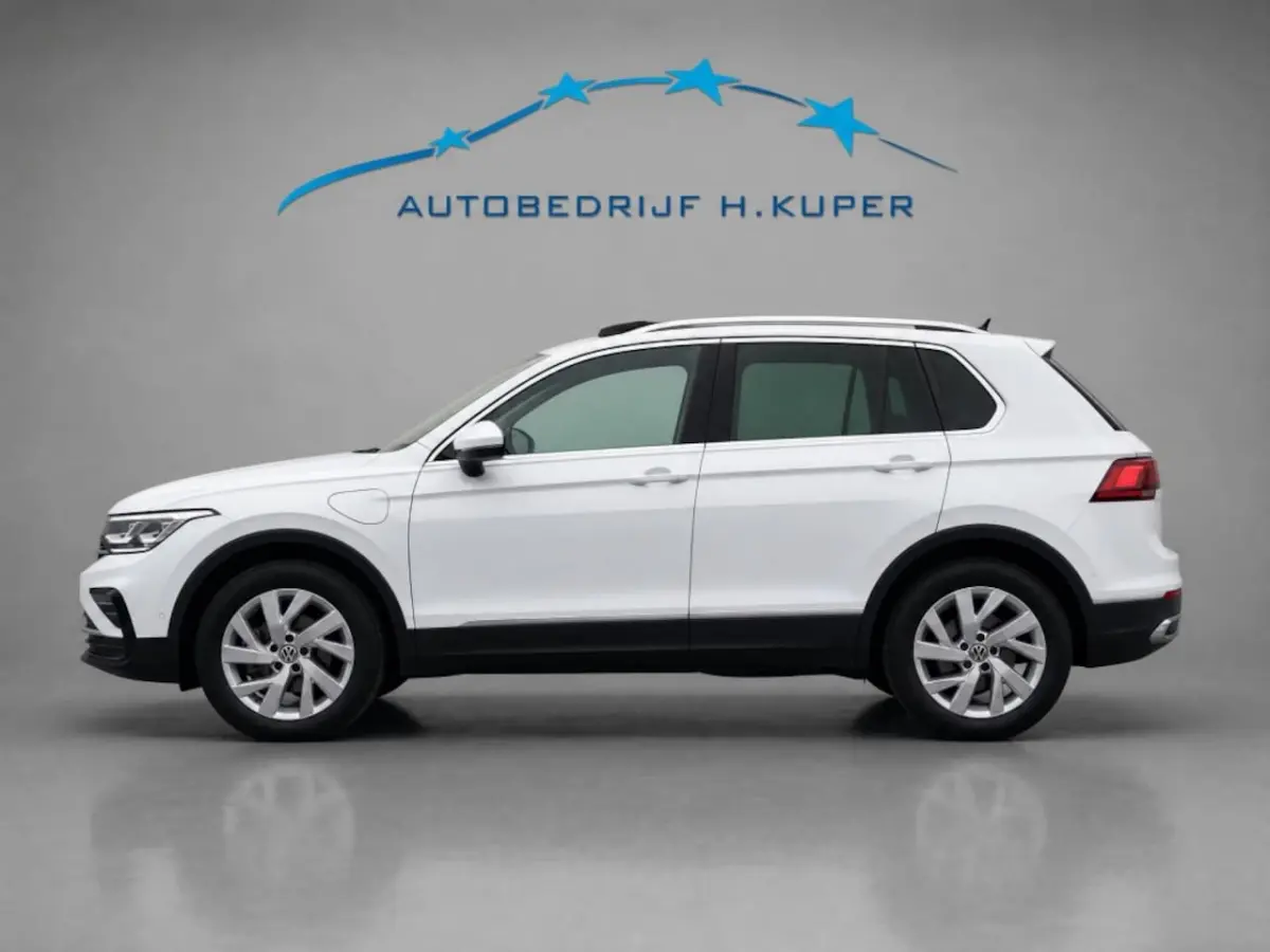 1.4 TSI eHy R-Line Business+ | Panodak | Adap. Cruise | Camera |
