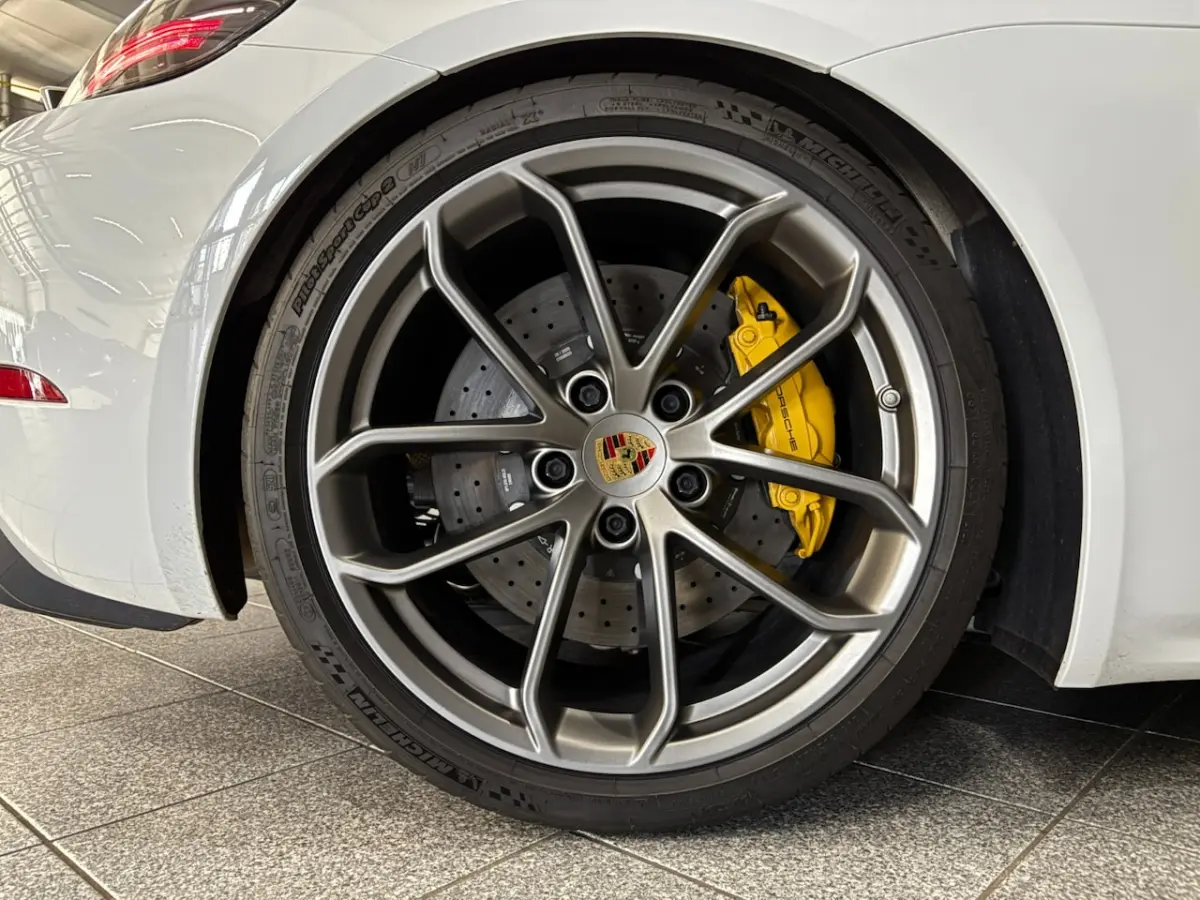 4.0 PCCB | Bose | Bucketseats