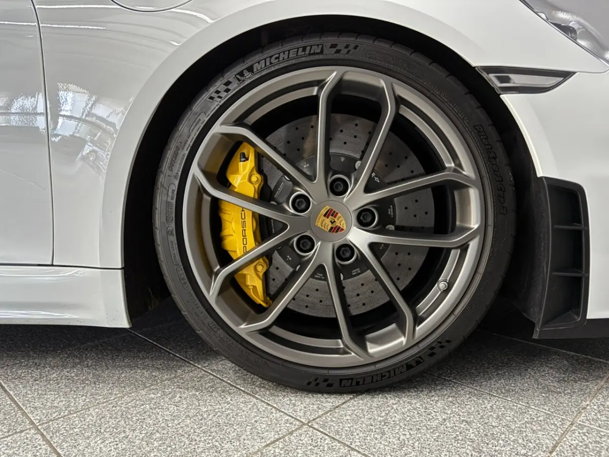 4.0 PCCB | Bose | Bucketseats