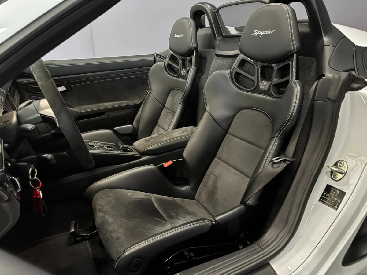 4.0 PCCB | Bose | Bucketseats
