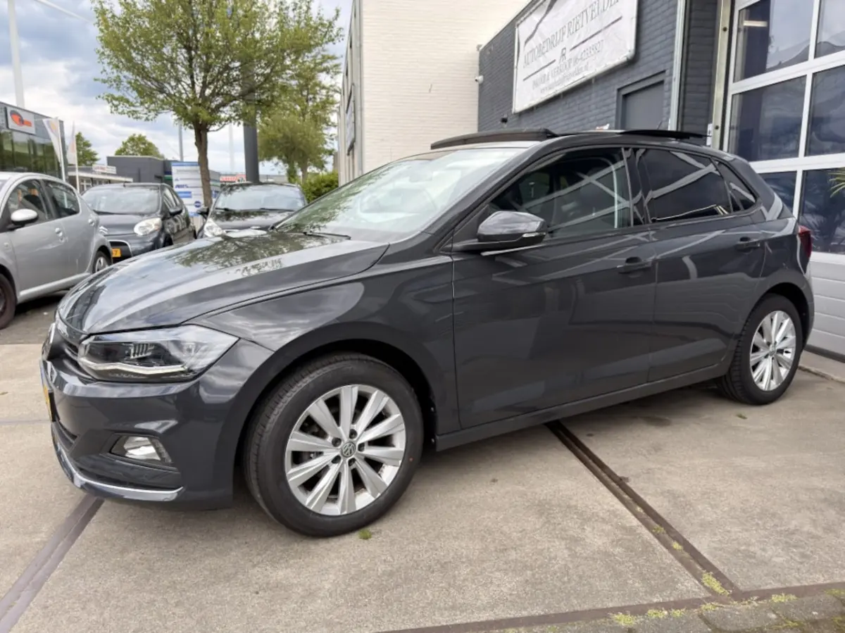 1.0 TSI Panoramadak Carplay LED inruil mogelijk
