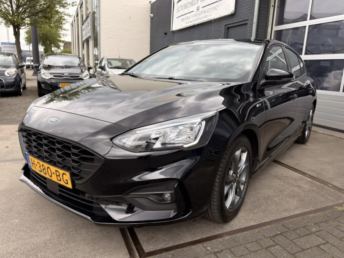 1.5 EcoB. ST-Line Automaat Carplay DAB+ Inruil mogelijk