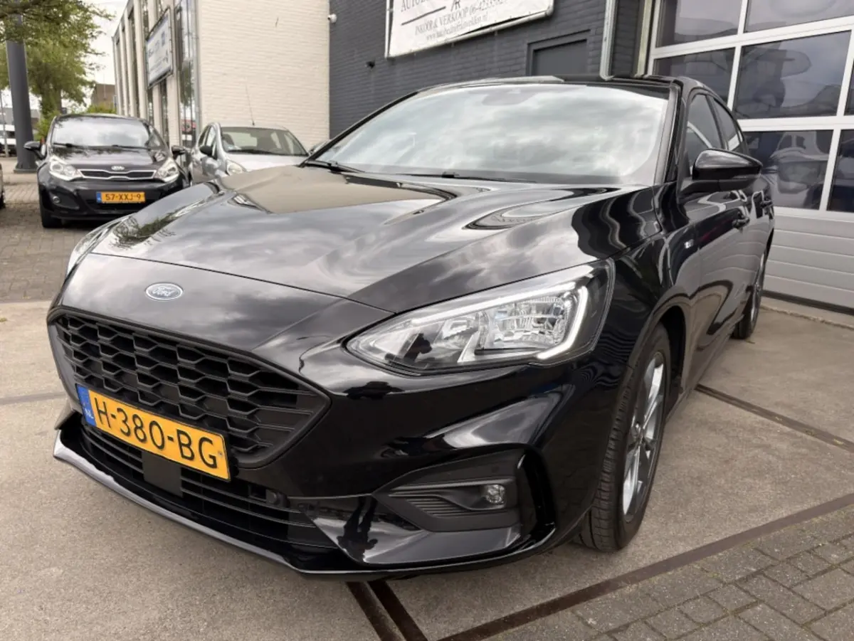 1.5 EcoB. ST-Line Automaat Carplay DAB+ Inruil mogelijk