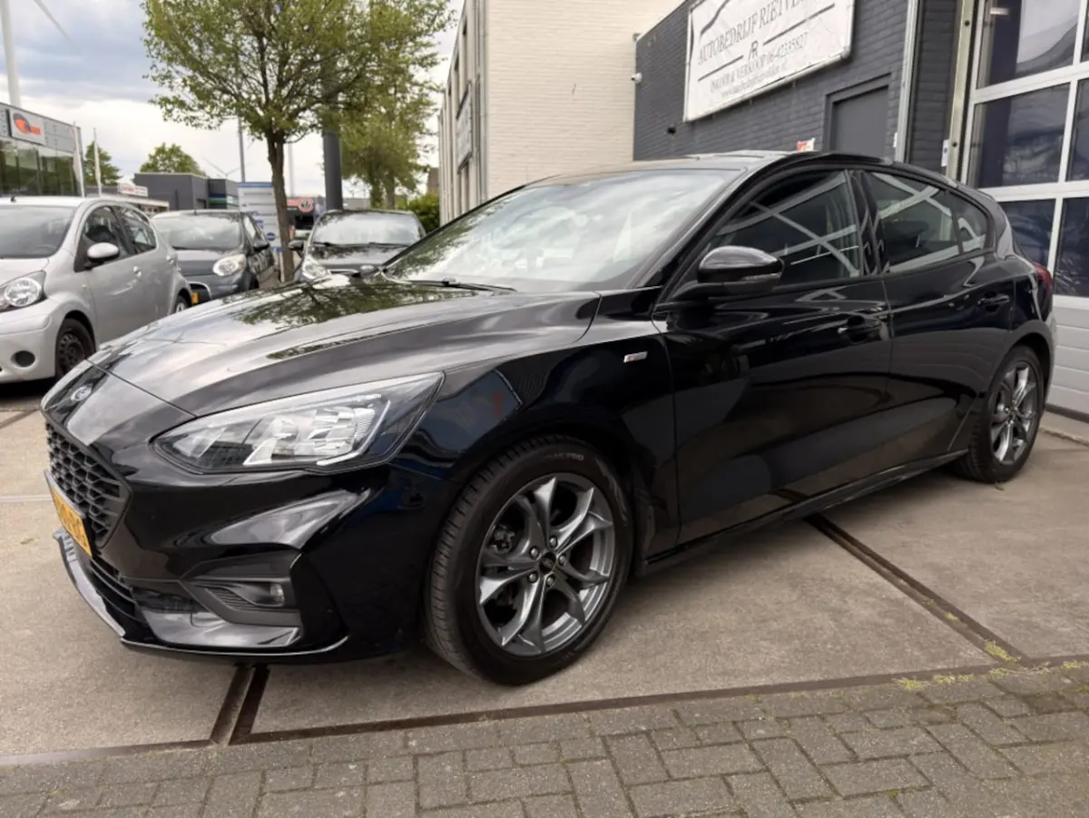 1.5 EcoB. ST-Line Automaat Carplay DAB+ Inruil mogelijk