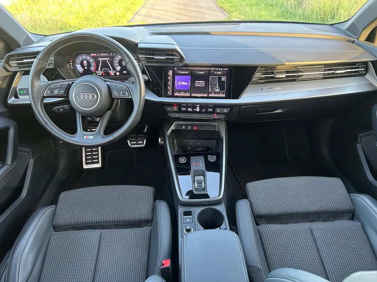 30 TFSI S-Line edition | Apple Carplay | Lane Assist | Parkeersensoren