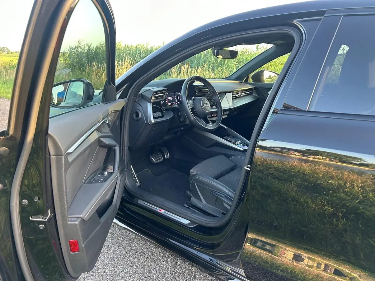 30 TFSI S-Line edition | Apple Carplay | Lane Assist | Parkeersensoren