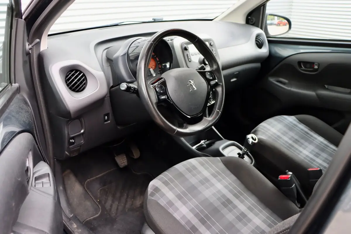 1.0 e-VTi Active | NAP | AUTOMAAT | AIRCO