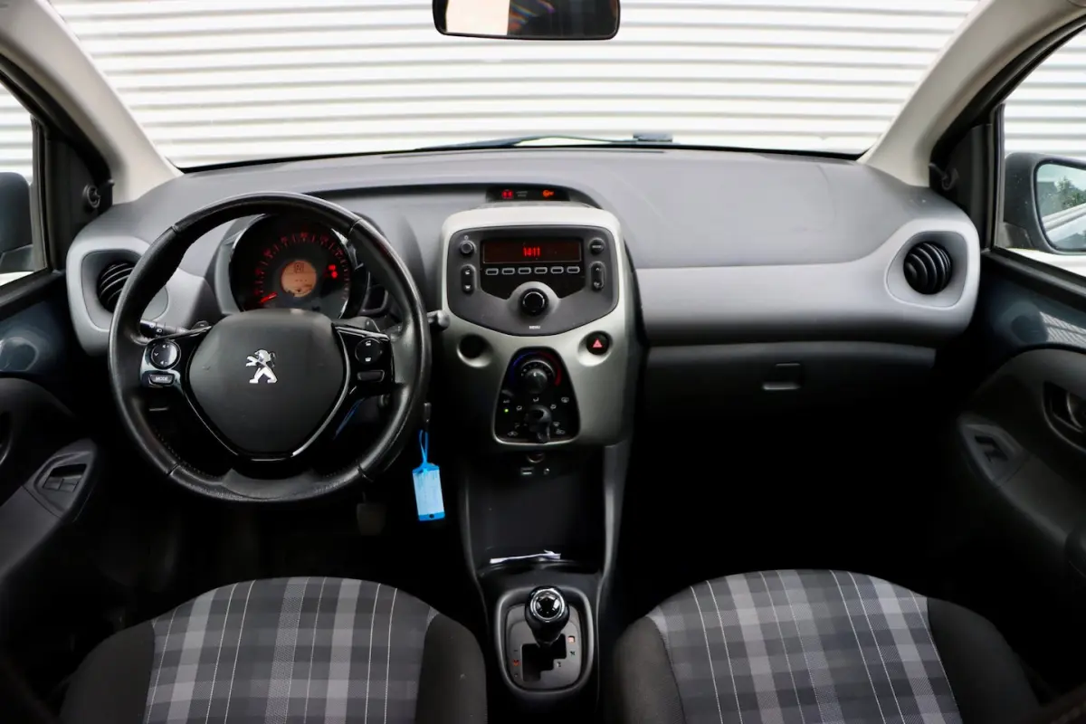 1.0 e-VTi Active | NAP | AUTOMAAT | AIRCO