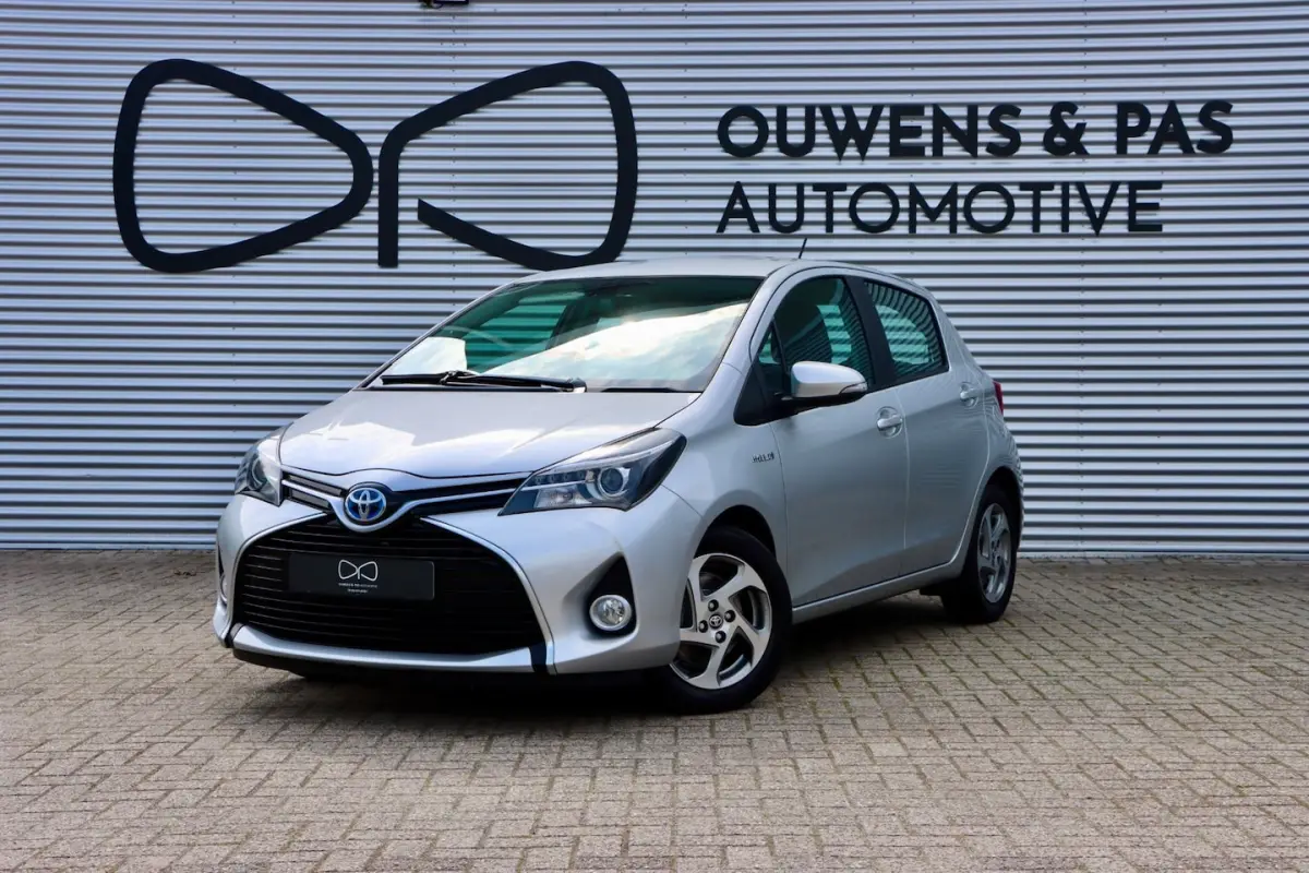 Toyota Yaris 2015 Hybride Automatisch leasen