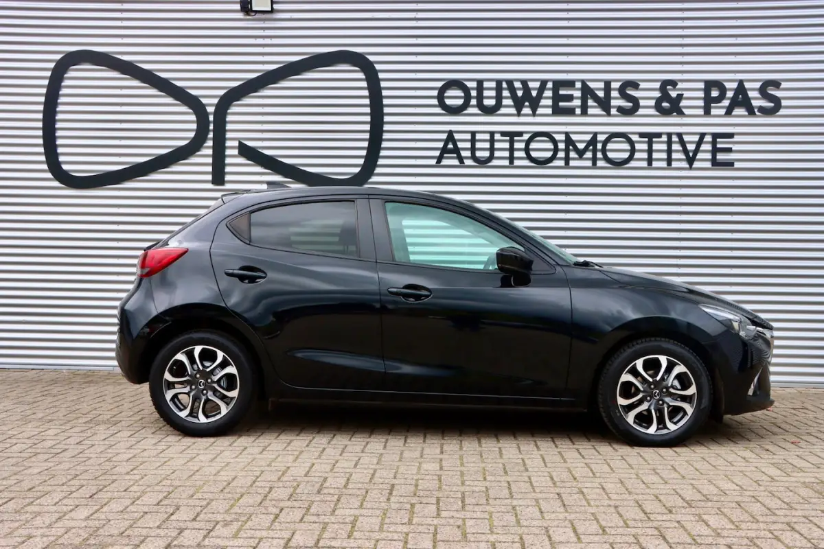 2 1.5 Skyactiv-G GT-M | NAVIGATIE | STOELVERWARMING | CRUISE | AIRCO