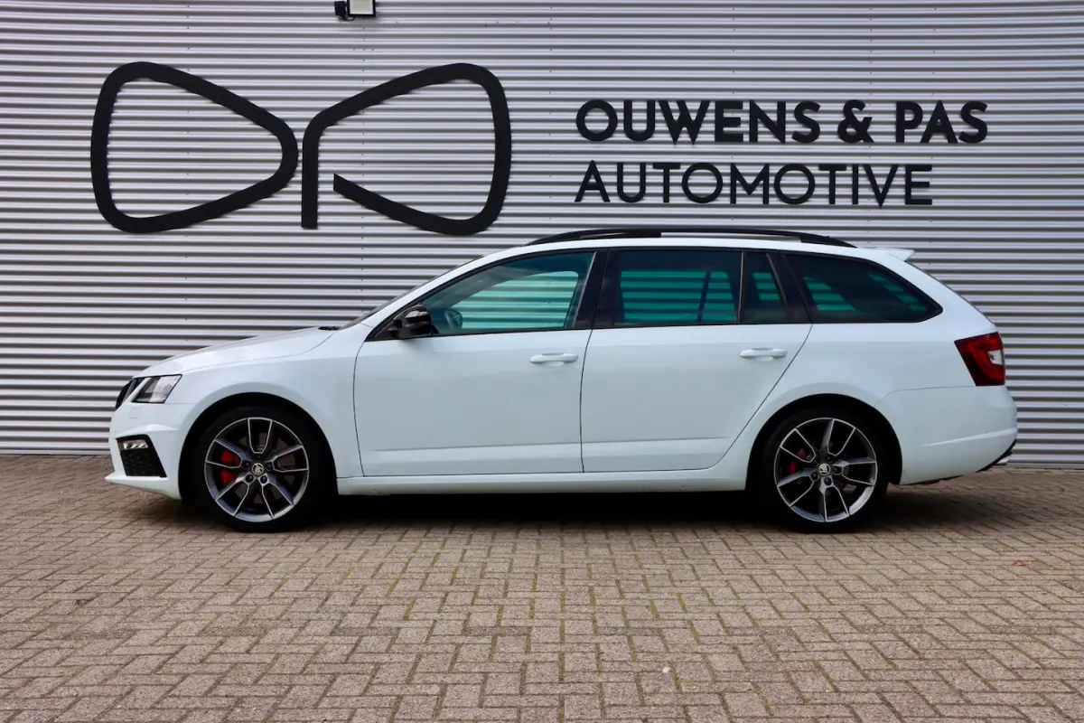2.0 TSI RS | CANTON | PANORAMA | LED | CARPLAY