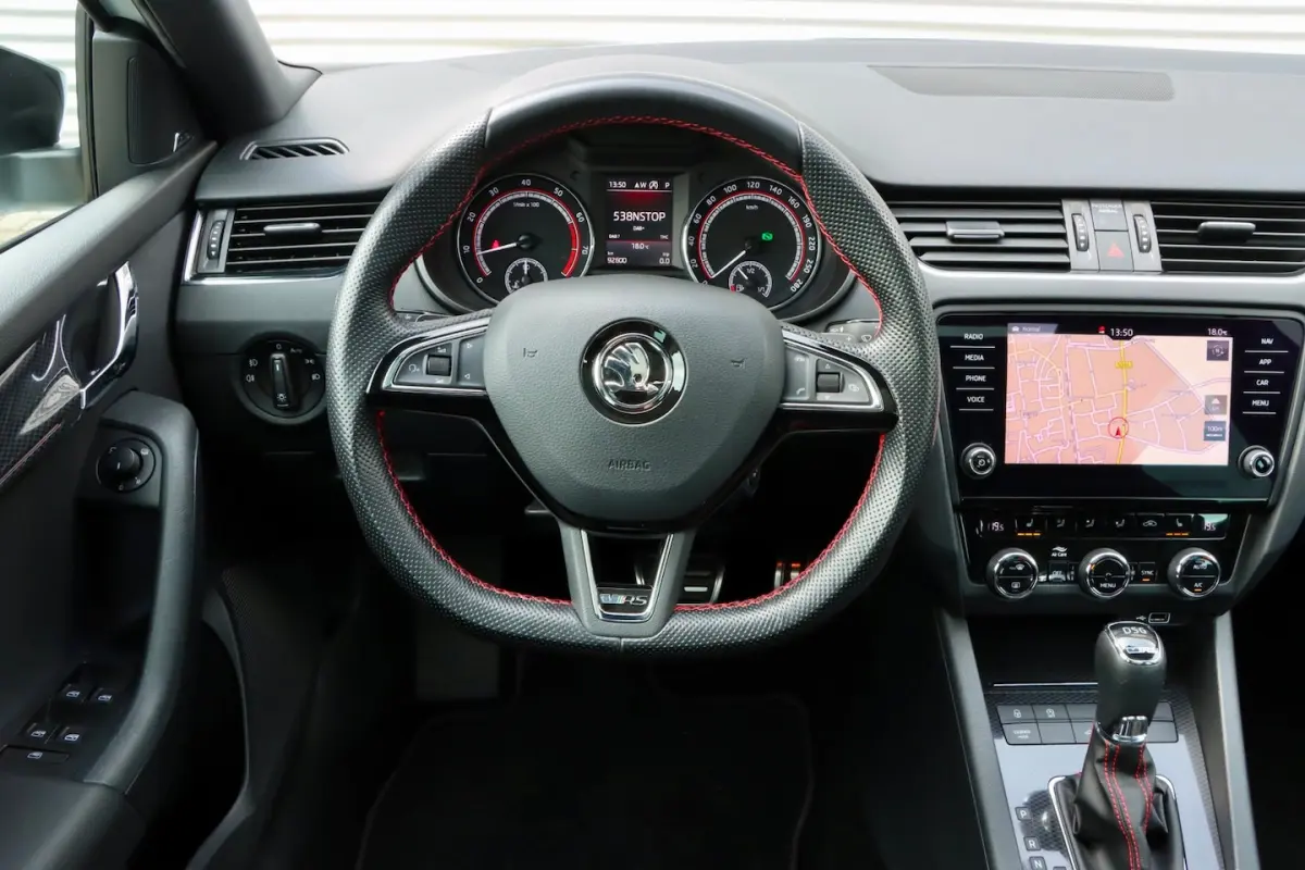 2.0 TSI RS | CANTON | PANORAMA | LED | CARPLAY