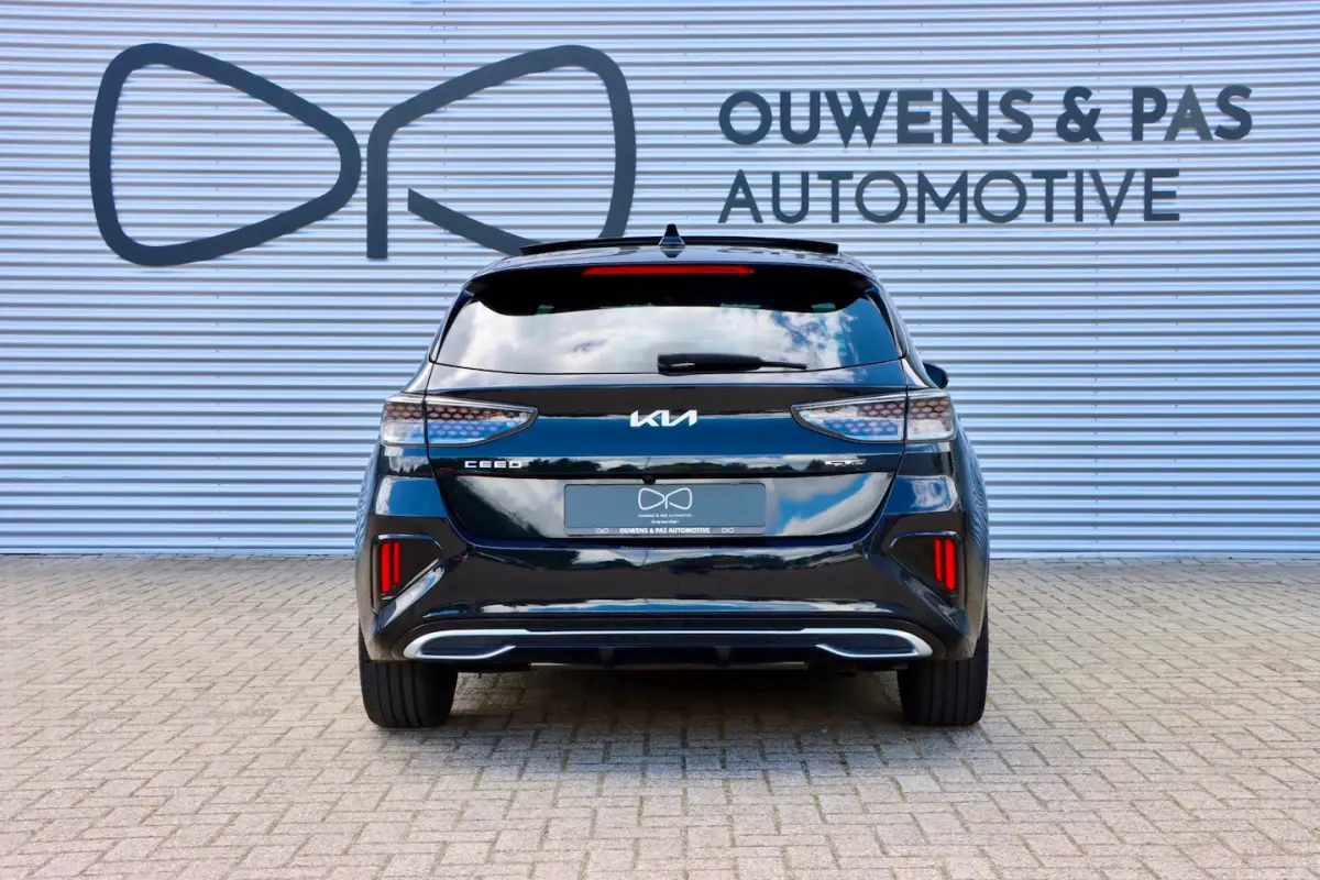 Ceed 1.5 T-GDi GT-Line | PANORAMA | DEALEROH | CARPLAY | STUURWIELVERW