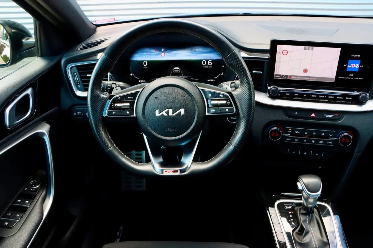 Ceed 1.5 T-GDi GT-Line | PANORAMA | DEALEROH | CARPLAY | STUURWIELVERW