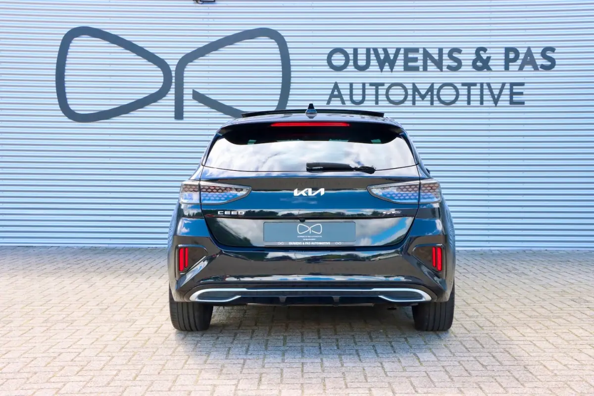 Ceed 1.5 T-GDi GT-Line | PANORAMA | DEALEROH | CARPLAY | STUURWIELVERW