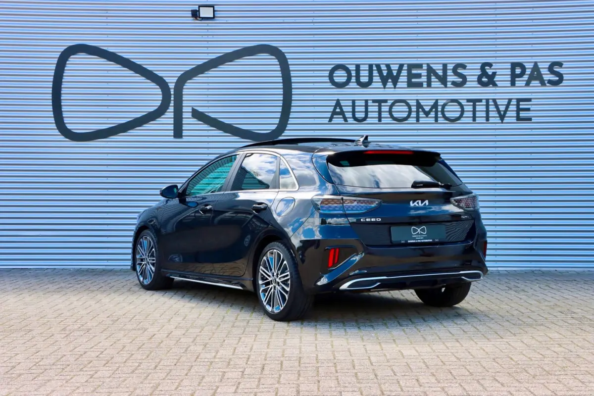 Ceed 1.5 T-GDi GT-Line | PANORAMA | DEALEROH | CARPLAY | STUURWIELVERW