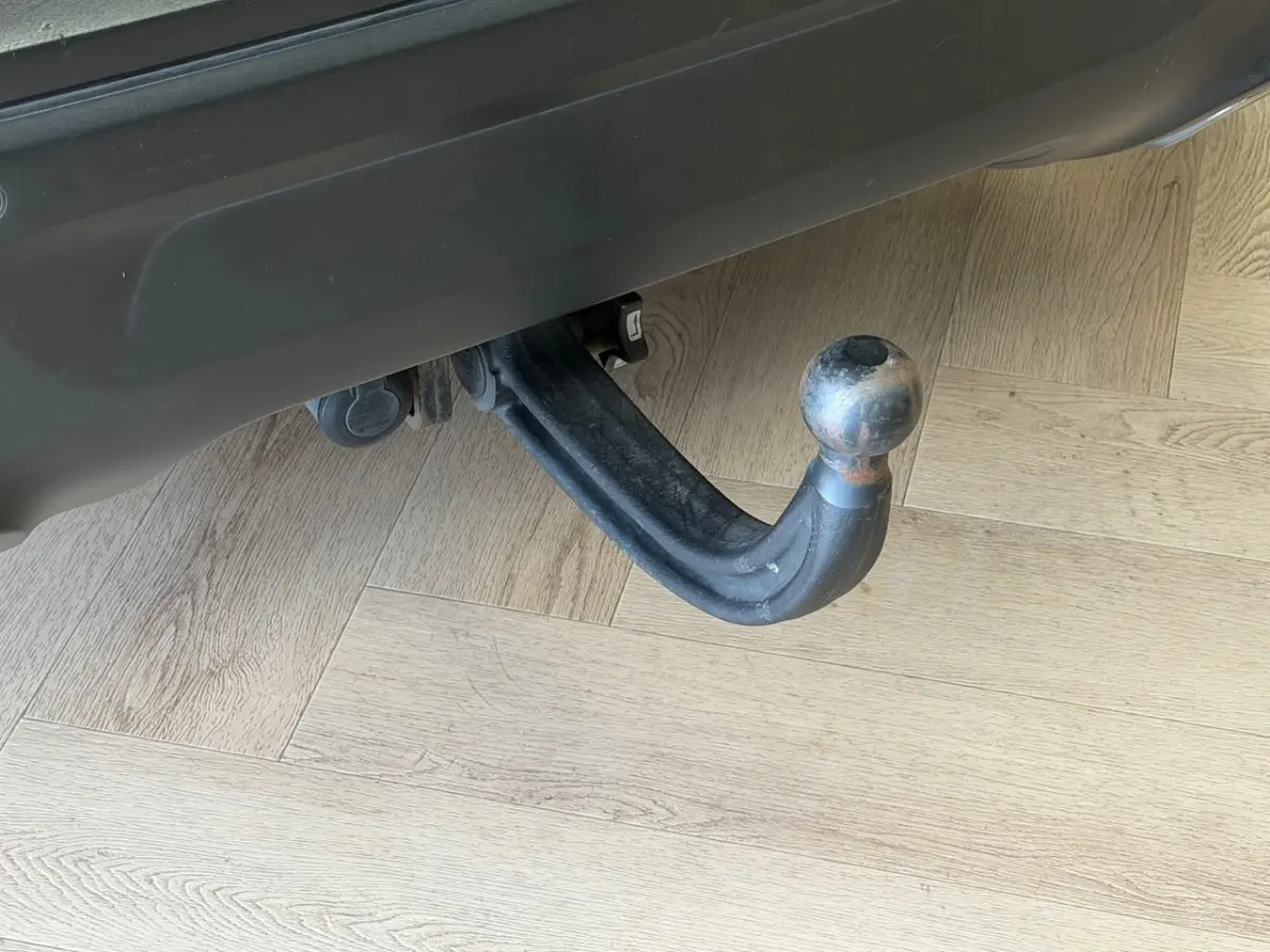 1.6 PureTech feel HYBRID PLUG-IN PHEV AIRCO CAMERA PDC APPLE CARPLAY TREKHAAK CRUISE