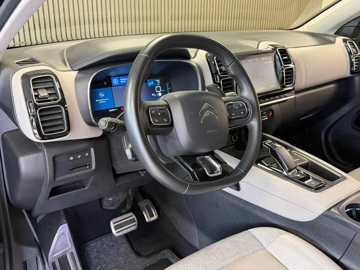 1.6 PureTech feel HYBRID PLUG-IN PHEV AIRCO CAMERA PDC APPLE CARPLAY TREKHAAK CRUISE
