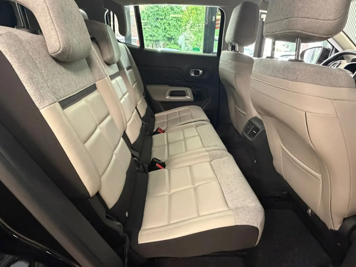 1.6 PureTech feel HYBRID PLUG-IN PHEV AIRCO CAMERA PDC APPLE CARPLAY TREKHAAK CRUISE