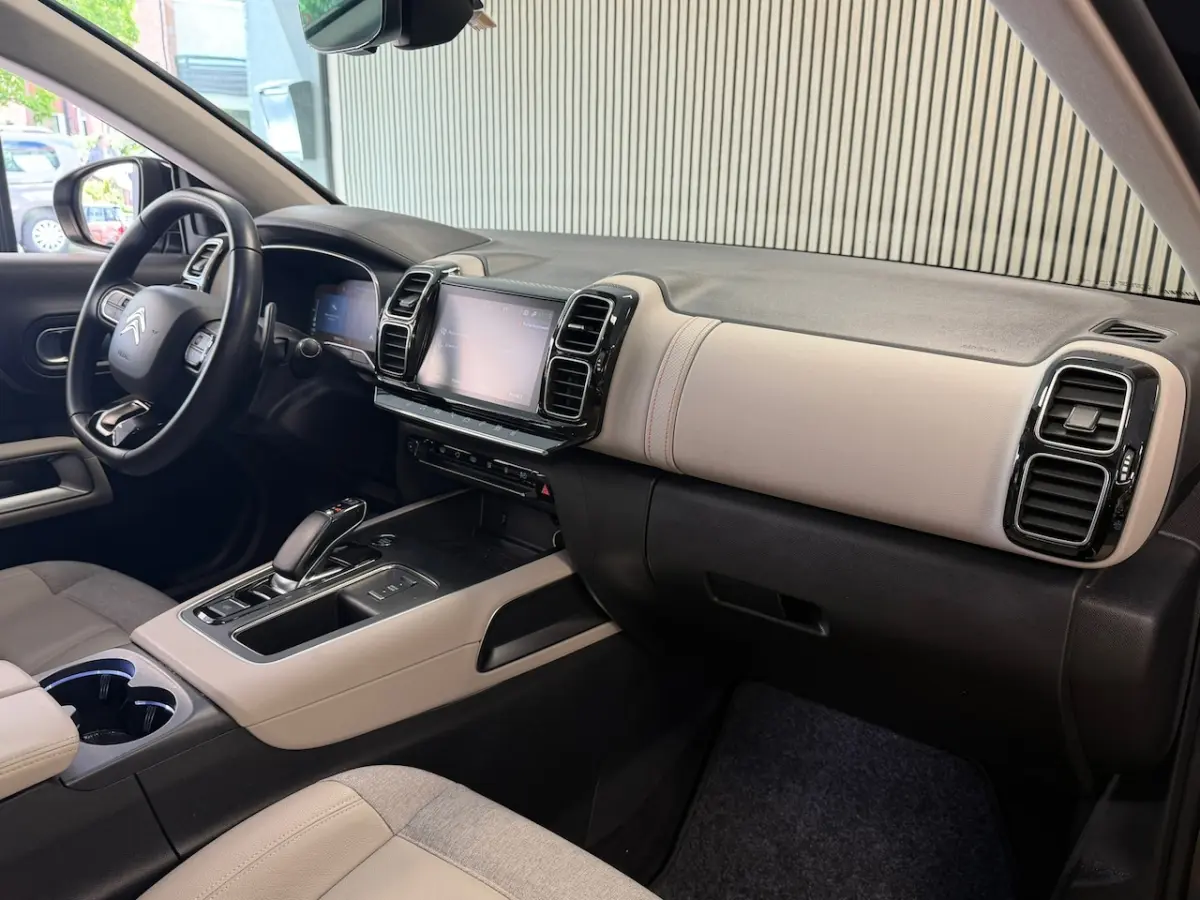 1.6 PureTech feel HYBRID PLUG-IN PHEV AIRCO CAMERA PDC APPLE CARPLAY TREKHAAK CRUISE
