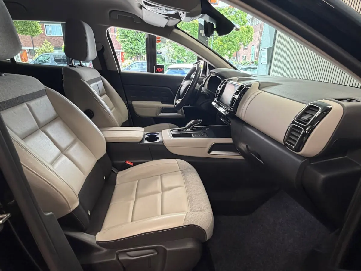 1.6 PureTech feel HYBRID PLUG-IN PHEV AIRCO CAMERA PDC APPLE CARPLAY TREKHAAK CRUISE