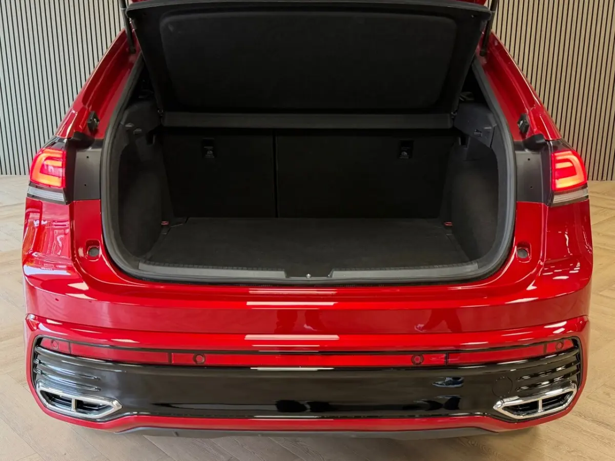 1.5 TSI 3X R-Line Business AUT. PANO PDC ACC VITRUAL NAVI APPLE CARPLAY STOELVERWARMING SP