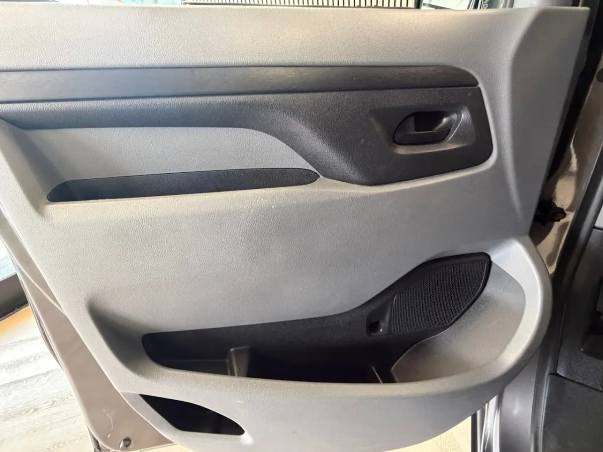 2.0 BlueHDI 180 Business XL S&S AUT. SCHUIFDEUREN CAMERA APPLE CARPLAY CRUISE NAVIGATIE KE