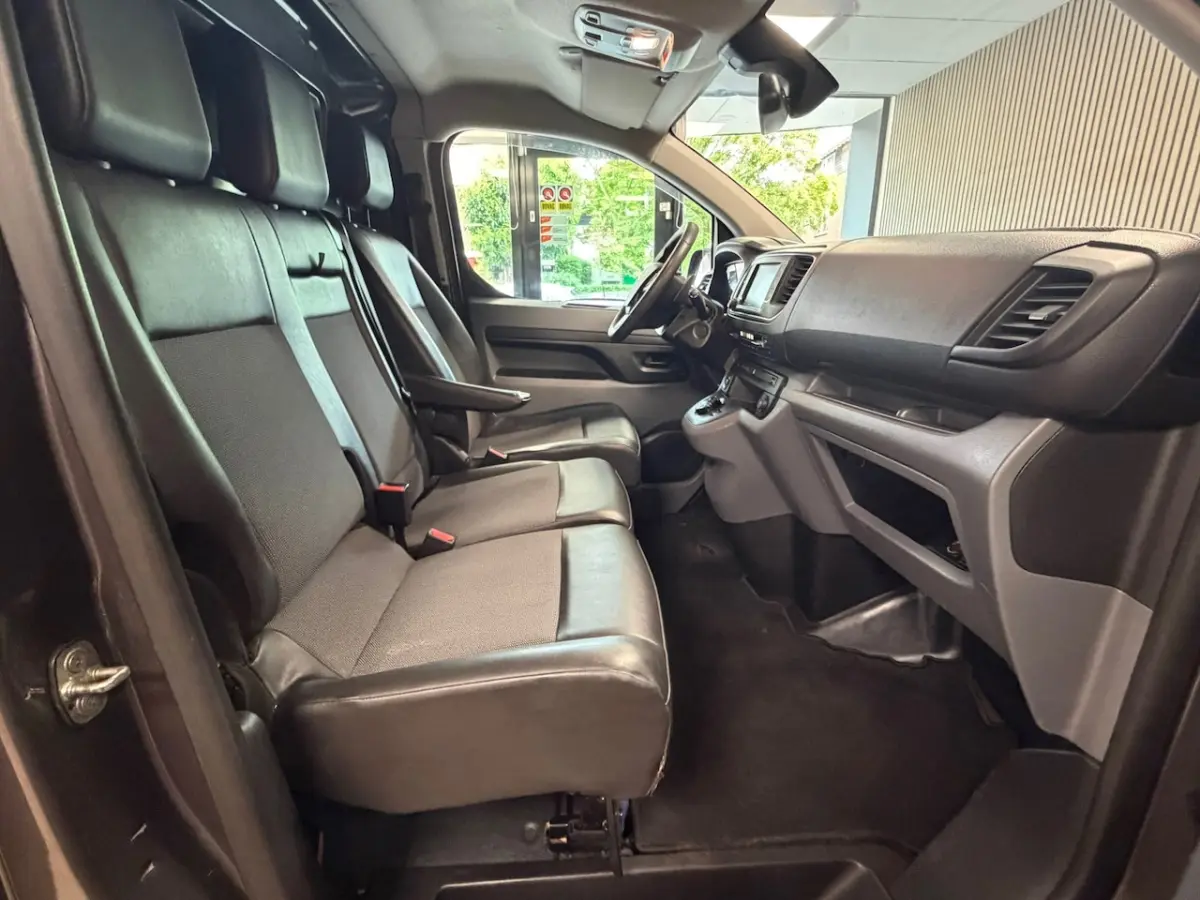 2.0 BlueHDI 180 Business XL S&S AUT. SCHUIFDEUREN CAMERA APPLE CARPLAY CRUISE NAVIGATIE KE