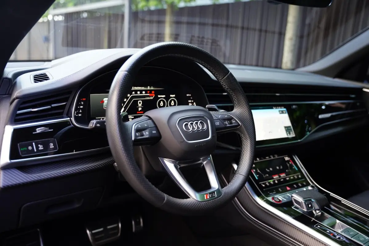 4.0 TFSI Quattro URBAN / VOSSEN / MILLTEK