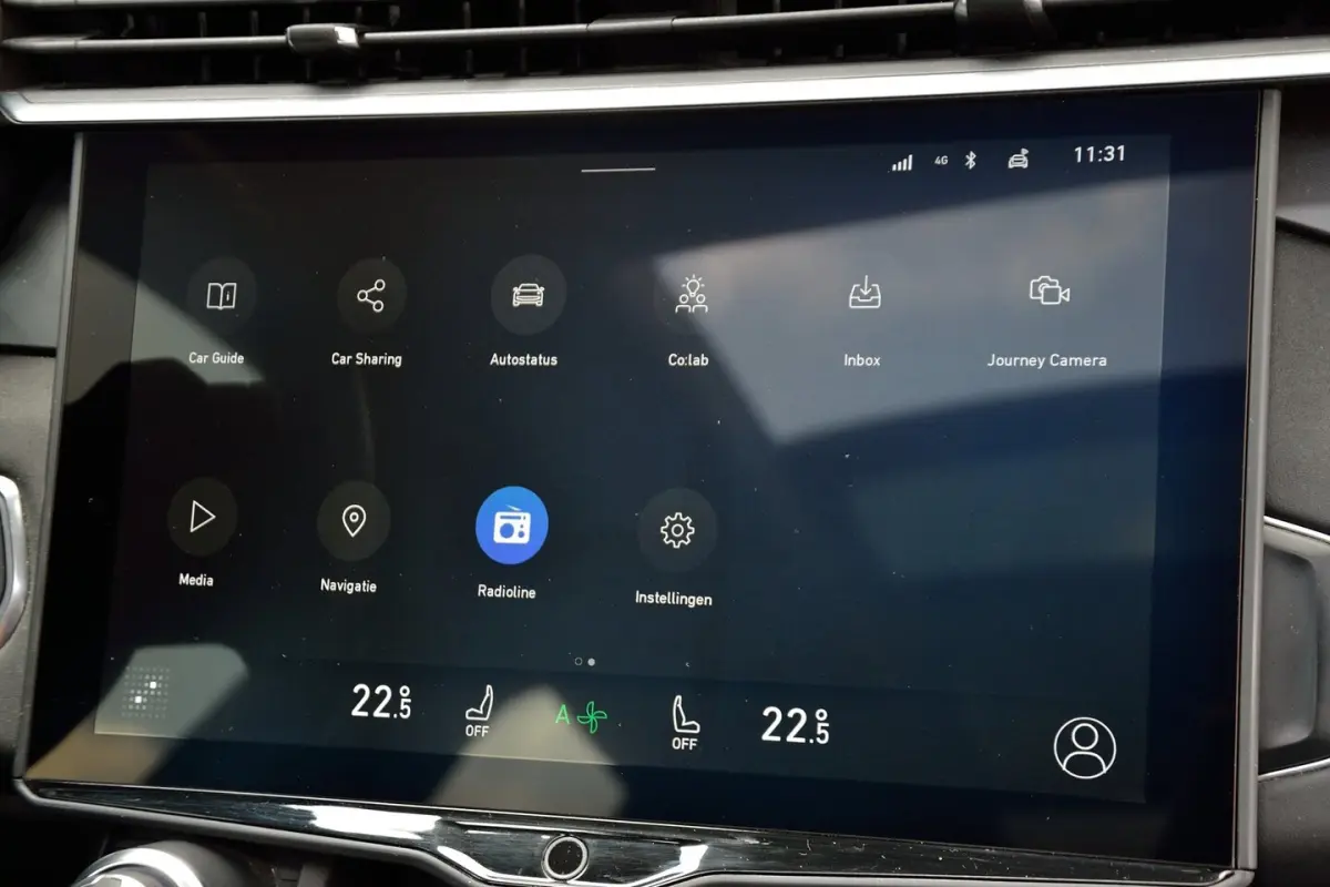 1.5 Plug-in Hybrid | Full Black | Trekhaak | Panoramadak | ACC