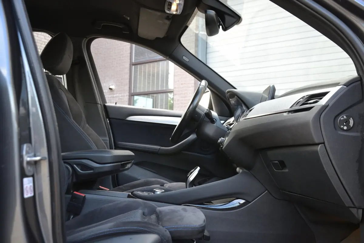 SDrive18i High Executive Automaat | M-Sport | Alcantara | LED | Navigatie