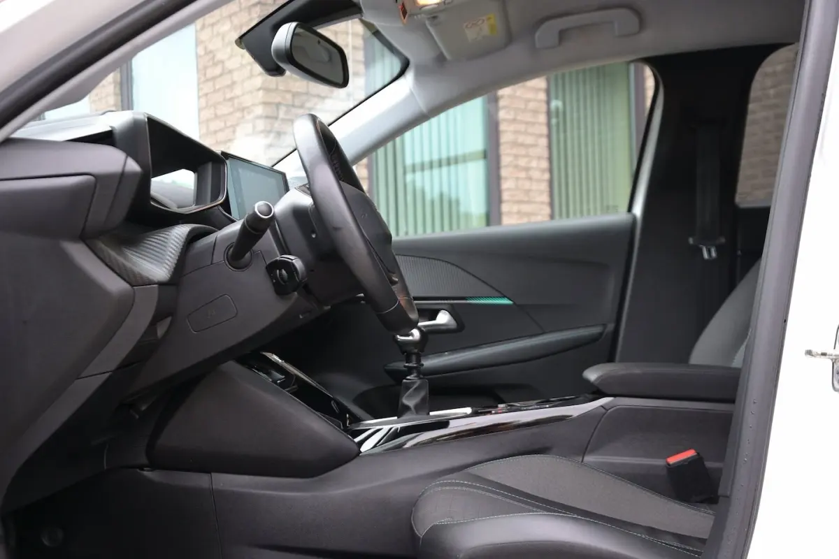 1.2 PureTech Allure Pack 101PK | Achteruitrijcamera | Virtual Cockpit | Carplay