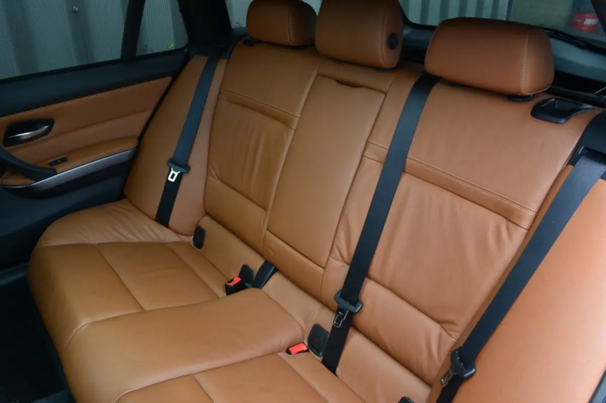 335i High Executive Pano/Leer/H&K/Keyless