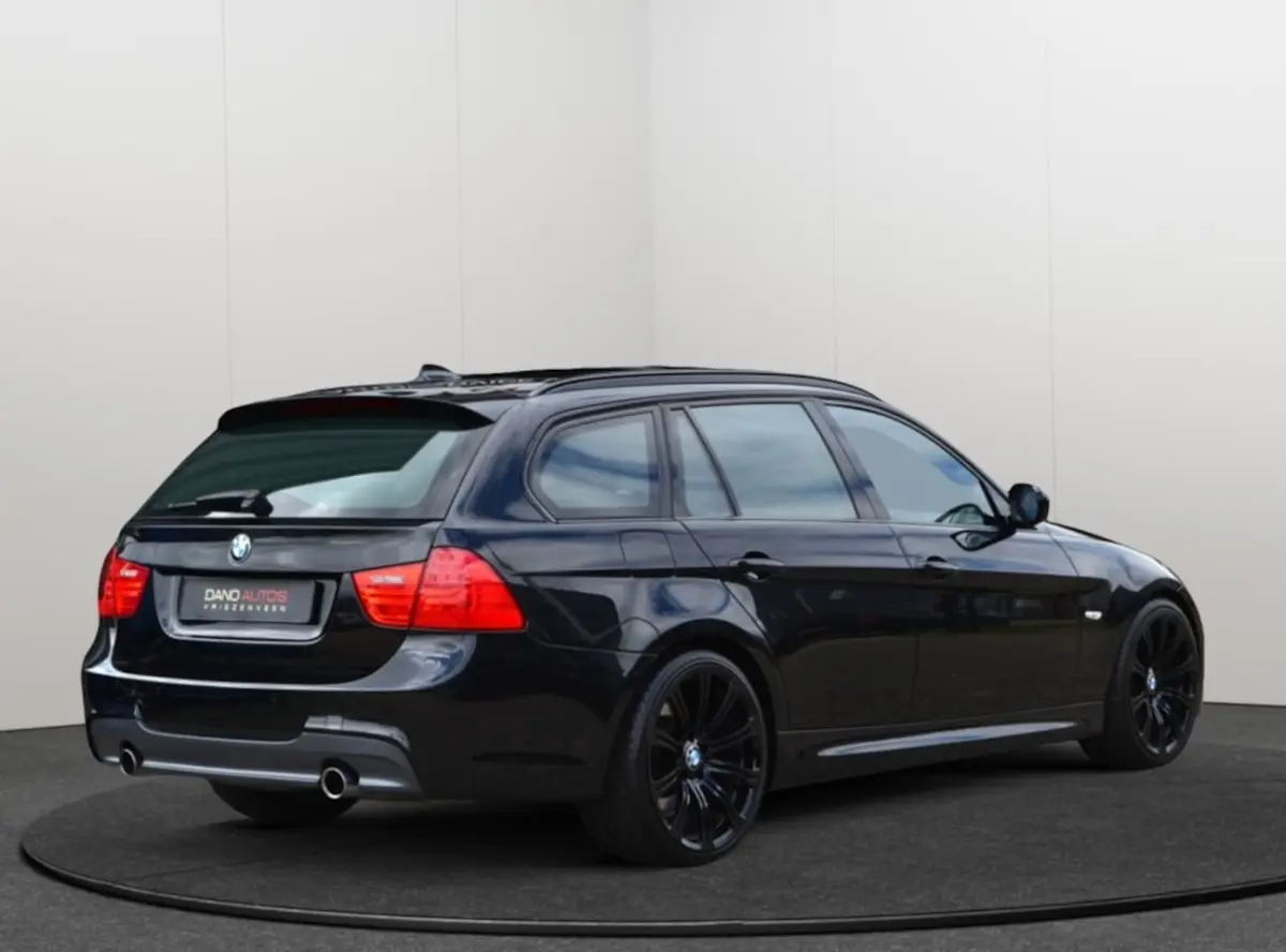 335i High Executive Pano/Leer/H&K/Keyless