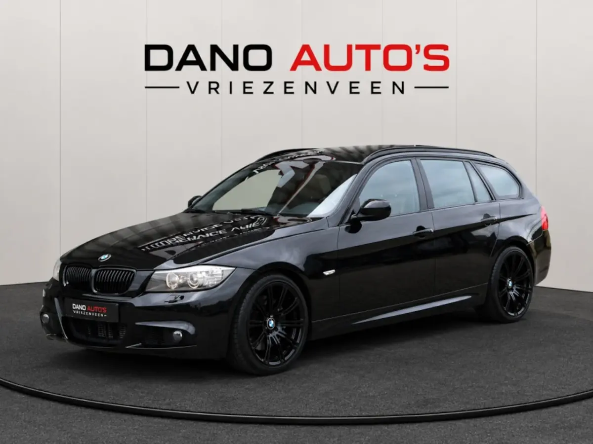335i High Executive Pano/Leer/H&K/Keyless